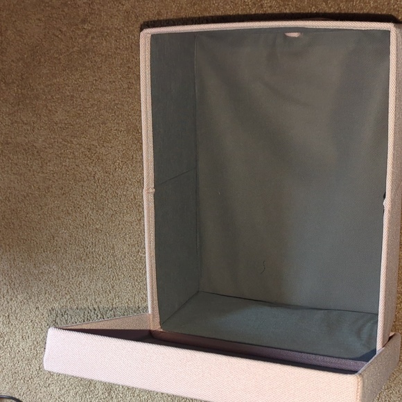 Used collapsible rectangular storage box with lid. - Picture 3 of 4